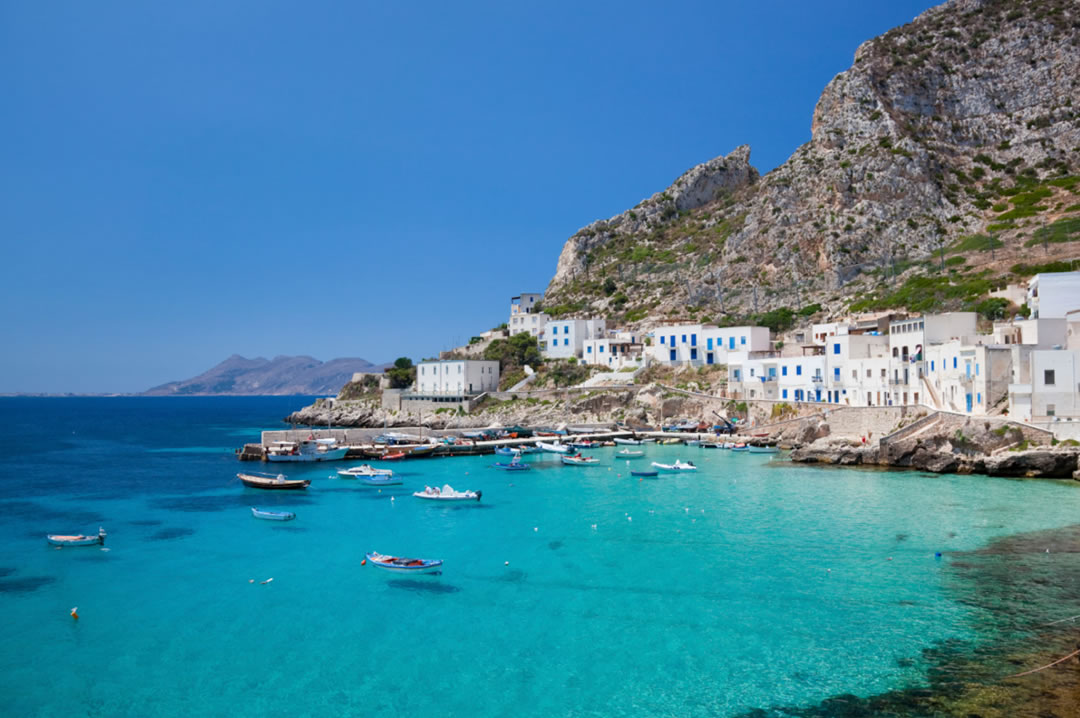 Las Islas Eolias: El Paraíso Volcánico de Sicilia